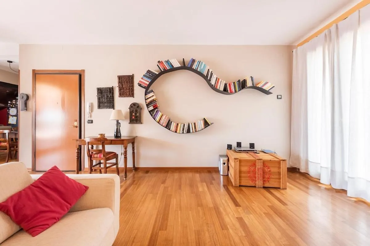 Apartment Homestay Filarmonico - Terrace Near Arena Verona Italy