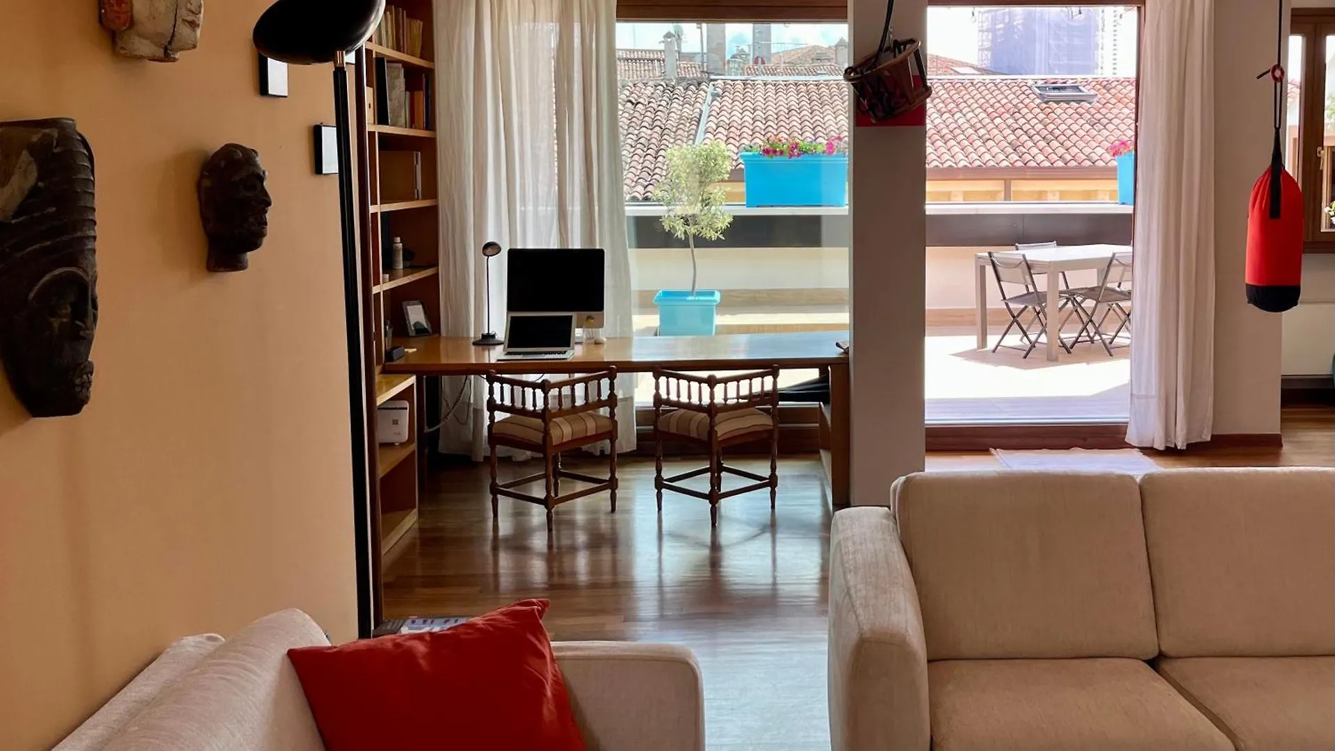 Apartment Homestay Filarmonico - Terrace Near Arena Verona